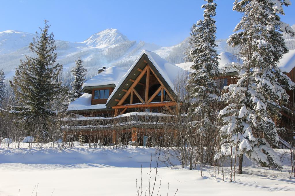 Vagabond Lodge At Kicking Horse Golden Kültér fotó